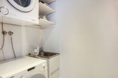 Spacious 2 Bedroom Apartment In Ascot With Large Private Garden - Australian Destinations 6