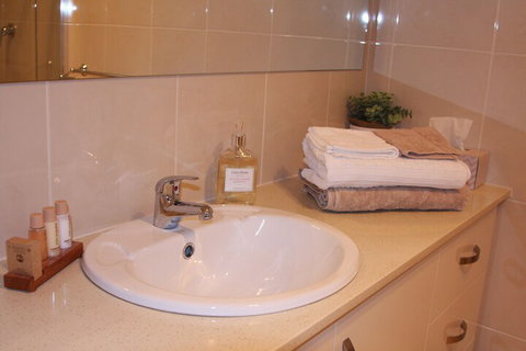 C And C Tanunda - Australian Destinations 7