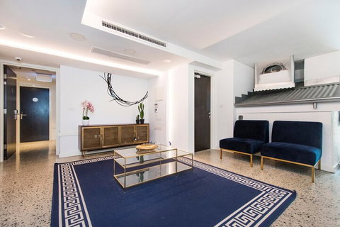 Cosy Mural Studio With Roof Terrace - Australian Destinations 6