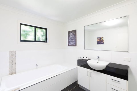 Casa Del Mar Airlie Beach - Australian Destinations 6