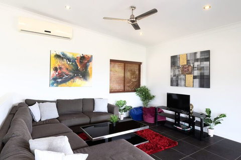 Casa Del Mar Airlie Beach - Australian Destinations 7