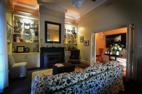 Clement House - Australian Destinations 4