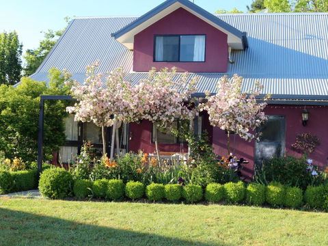 Magenta Cottage - Australian Destinations 4