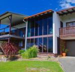 Barrels Beach House 28 Dulconghi Street - Australian Destinations