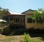 Lilys by the Lake Raymond Island Accommodation - Australian Destinations