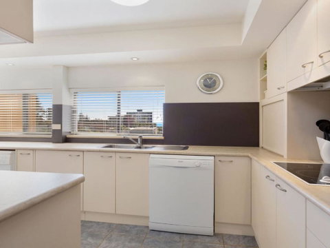 Garden Apartment At Forster Tower - Australian Destinations 5