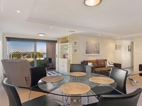 Garden Apartment At Forster Tower - Australian Destinations 3