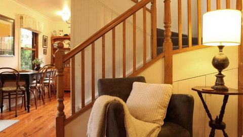 Coach House - Australian Destinations 3