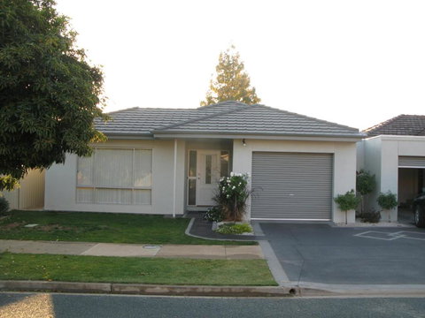 The Villa Kyabram - Australian Destinations 3