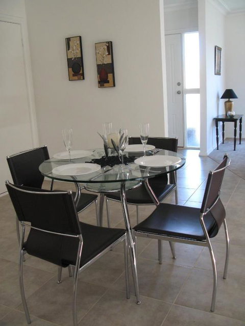 The Villa Kyabram - Australian Destinations 1