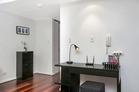 Contemporary Garden Apartment SINC1 - Australian Destinations 2
