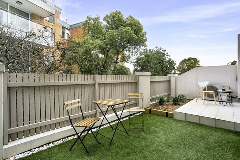 Contemporary Garden Apartment SINC1 - Australian Destinations 4