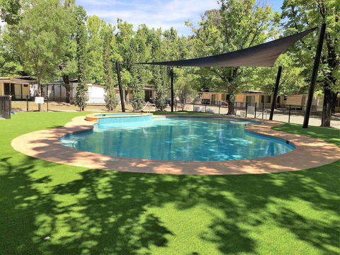 NRMA Bright Holiday Park - Australian Destinations 3