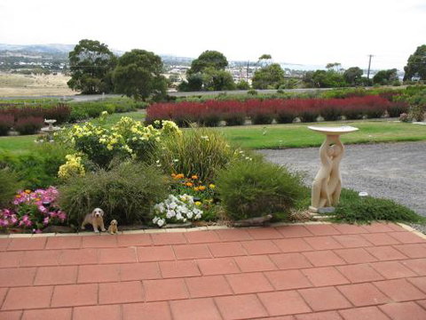 Close Encounters Bed & Breakfast - Australian Destinations 2