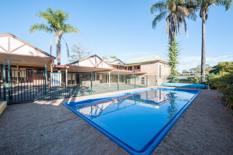 Allan Cunningham Motel - Australian Destinations 1