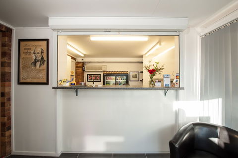 Allan Cunningham Motel - Australian Destinations 4