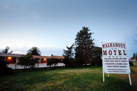 Walkabout Motel - Australian Destinations 2