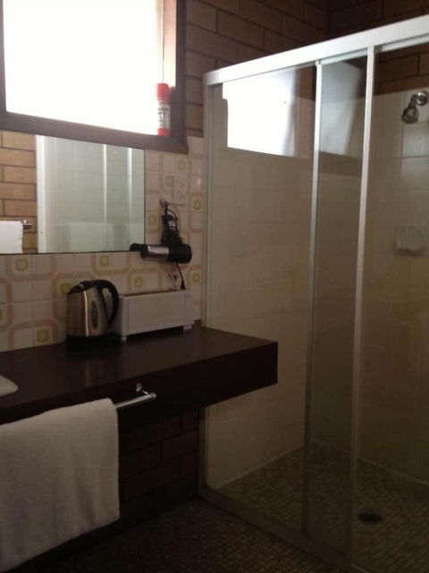 Rippleside Park Motor Inn - Australian Destinations 6