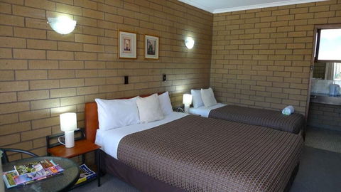 Rippleside Park Motor Inn - Australian Destinations 4