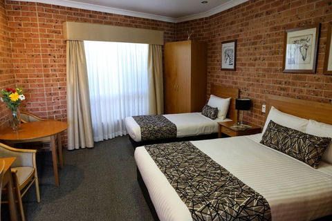 Akuna Motor Inn And Apartments - Australian Destinations 2