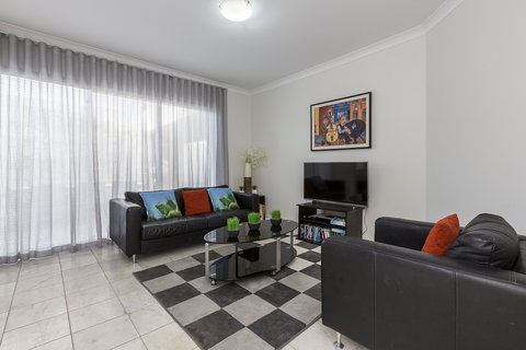 Cottesloe Beach House II - Australian Destinations 5