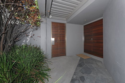 Cottesloe Beach House II - Australian Destinations 0