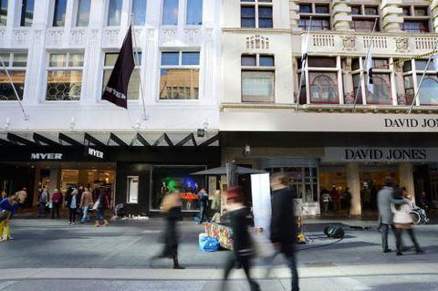 A Modern 2BR Apt 5 Min Walk To Melbourne Central - Australian Destinations 4