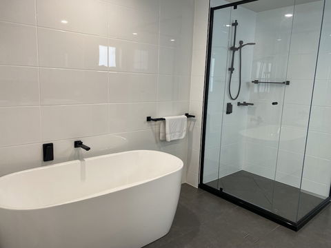 Arise Hedge - Australian Destinations 5