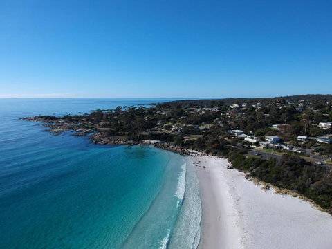 SEA EAGLE COTTAGE Amazing Views Of Bay Of Fires - Australian Destinations 5