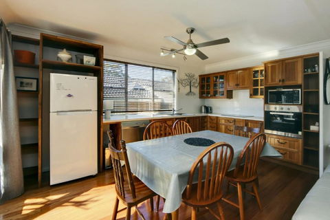 Hillsborough Cottage - Australian Destinations 1