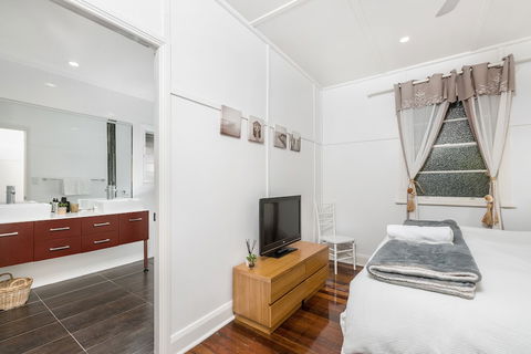 A PERFECT STAY - Aaloka Bay - Australian Destinations 6