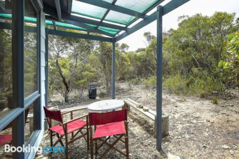 Honeyeaters Hideaway In Vivonne Bay - Australian Destinations 0