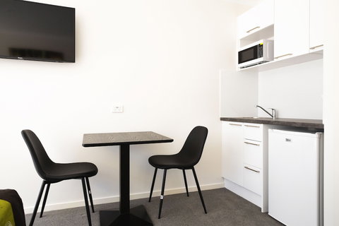 Petrie Mill Motel - Australian Destinations 2