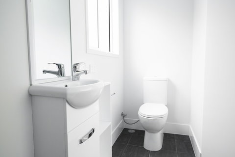 Petrie Mill Motel - Australian Destinations 1