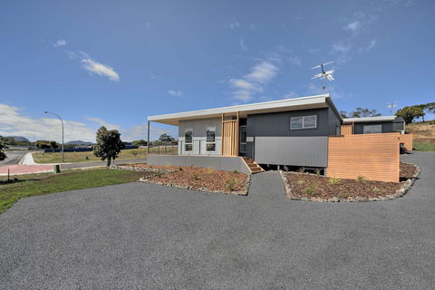 Archella 1 - Australian Destinations 0