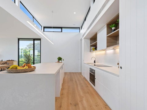 Fairway Views - Australian Destinations 2