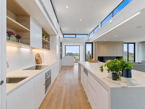 Fairway Views - Australian Destinations 5