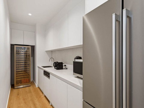 Fairway Views - Australian Destinations 3