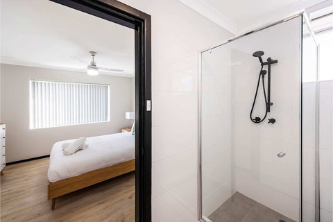 Contemporary 1BR Apartment - Near The City - Australian Destinations 2