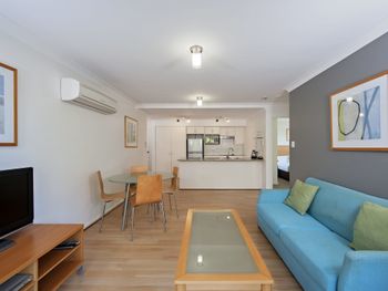 Shoal Bay Beachclub Level G Bayside 07 - Australian Destinations 0