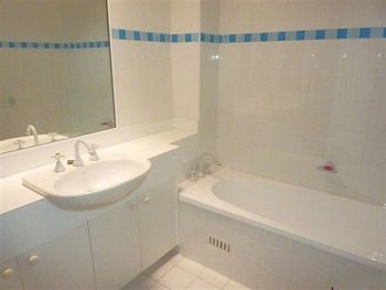 FATHOMS 19 - Australian Destinations 5