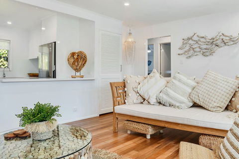 Rosies Bach - BUNA5 - Australian Destinations 4