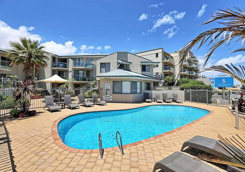 Scarborough Beach Front Resort Shell 13 - Australian Destinations 3