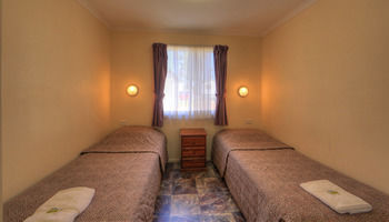 Kahlers Oasis Caravan Park - Australian Destinations 5