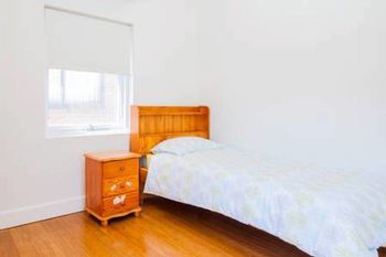 Coogee Apartment - Australian Destinations 4