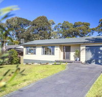 WAVES at MOLLYMOOK - Australian Destinations