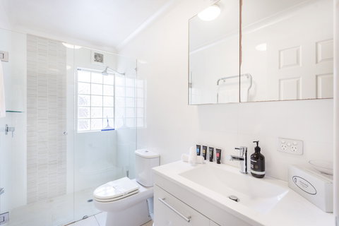 Scarborough Seaview Loft - Australian Destinations 6