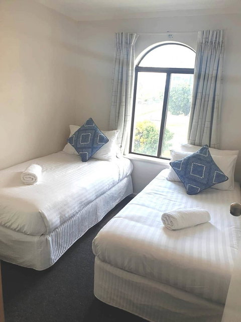 West Beach Lagoon 107 - Australian Destinations 4