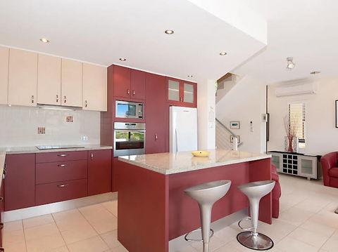 Viewland Drive Private Holiday Apartment - Australian Destinations 0