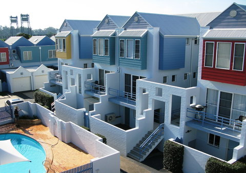 Bluedock Apartments - Australian Destinations 1